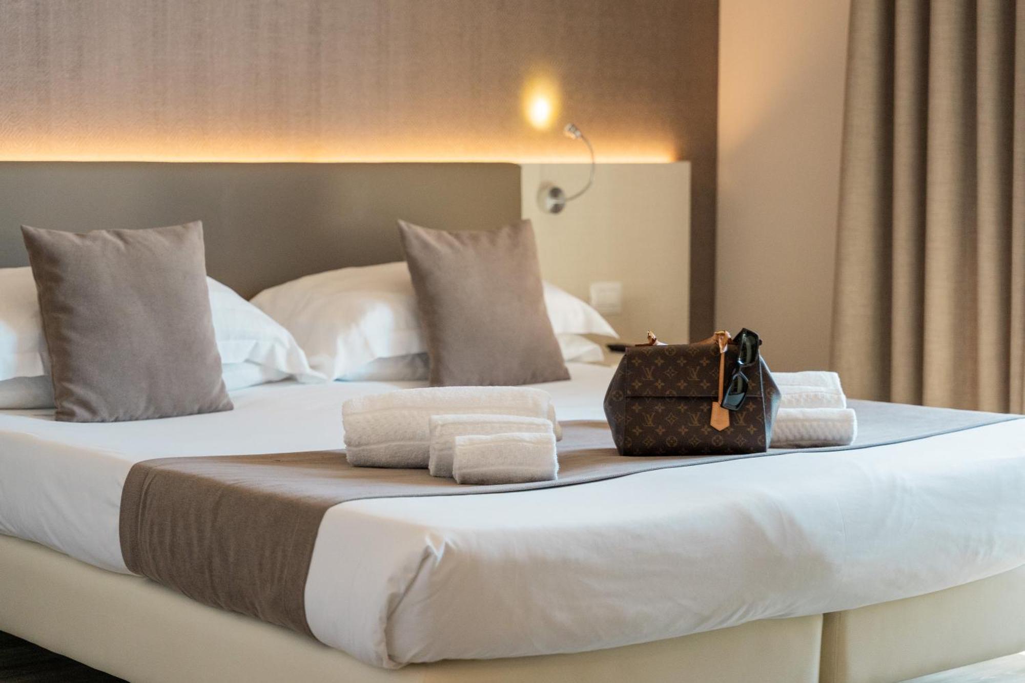 Spa Hotel Splendid Sole Манерба-дель-Гарда Екстер'єр фото